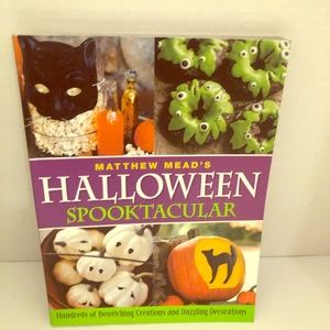 How to Halloween decorating book